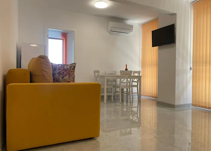 Blue Magenta 2 Apartman *