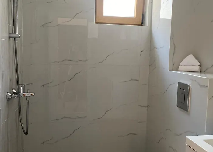 アパート Blue Magenta 2